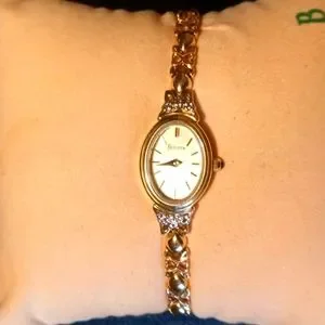 I\'m selling a 14k gold women\'s Bulova watch. Bulova | Accessories | Im Selling A 4k Gold Womens Bulova  main image 2